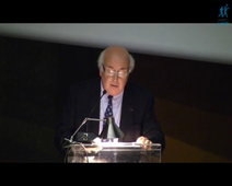 Colloque : Patrimoine bâti et Territoire - Regard sur le Languedoc-Roussillon - Quel 21ème siècle pour les monuments romains de Nîmes ? Puis questions et débat.